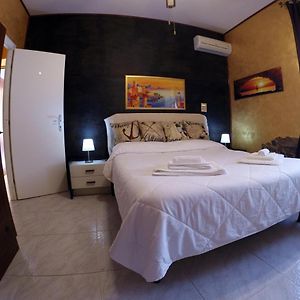 Camera con letto king size